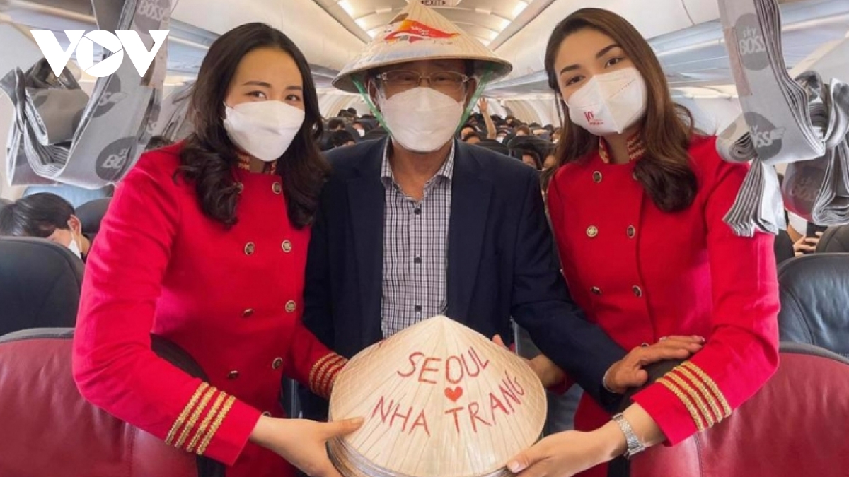 Vietnam sees sharp increase in foreign arrivals in first two months of 2023